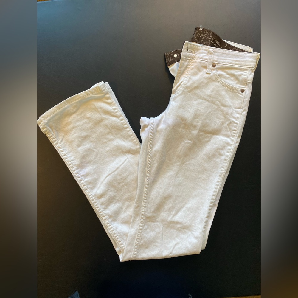 Women's White Wrangler Q Baby Jeans FFA/ 4-H